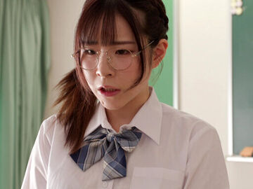 全く隙の無い高圧的なメガネ優等生女子からこっそり呼び出されエッチなことをさ...