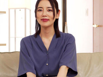 【4K】清楚なレス妻が欲望を抑えきれずA…